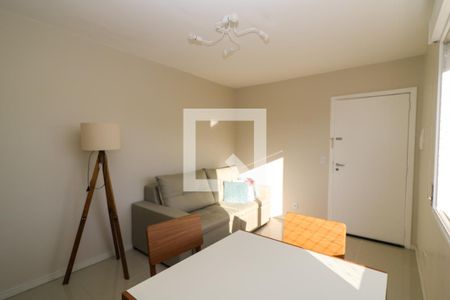 Sala de apartamento para alugar com 1 quarto, 44m² em Partenon, Porto Alegre