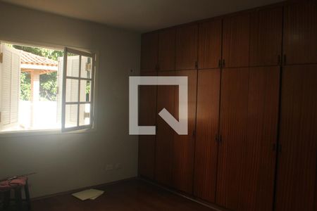 Quarto 1 de casa à venda com 4 quartos, 325m² em Jardim Campo Grande, São Paulo