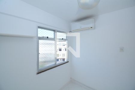 Quarto 1 de apartamento à venda com 2 quartos, 42m² em Irajá, Rio de Janeiro