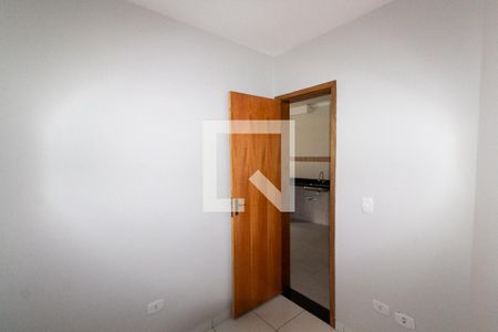 Quarto 1 de apartamento para alugar com 2 quartos, 41m² em Parque Paineiras, São Paulo