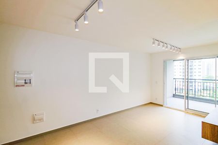 Sala de apartamento à venda com 3 quartos, 83m² em Santo Amaro, São Paulo