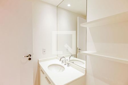 Banheiro de apartamento para alugar com 2 quartos, 66m² em Santo Amaro, São Paulo