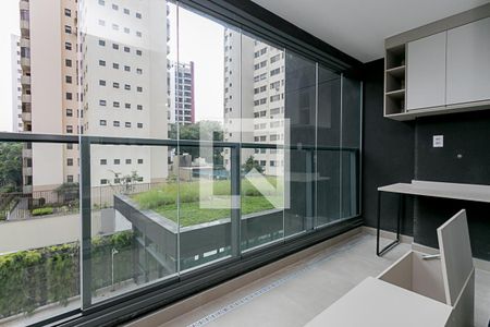 Varanda de kitnet/studio para alugar com 1 quarto, 31m² em Campo Belo, São Paulo