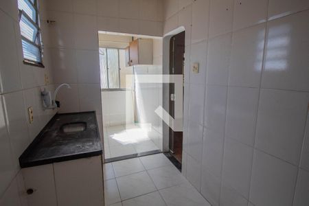 Cozinha de apartamento à venda com 1 quarto, 40m² em Parada de Lucas, Rio de Janeiro