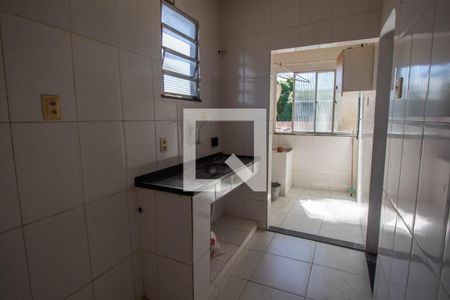 Cozinha de apartamento à venda com 1 quarto, 40m² em Parada de Lucas, Rio de Janeiro