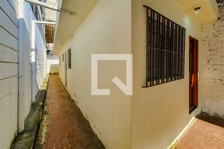 Corredor de casa para alugar com 1 quarto, 55m² em Cambuci, São Paulo