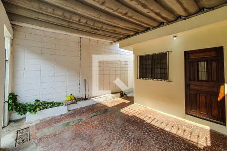 garagem de casa para alugar com 1 quarto, 55m² em Cambuci, São Paulo