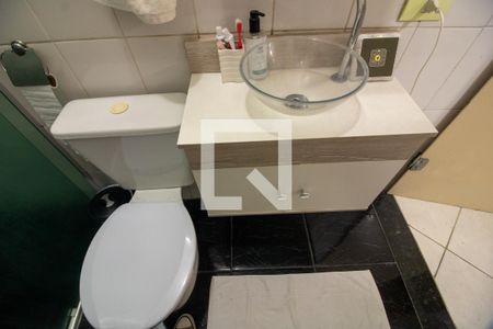 Casa à venda com 385m², 3 quartos e 3 vagas Casa à venda com 385m², 3 quartos e 3 vagasBanheiro Suite