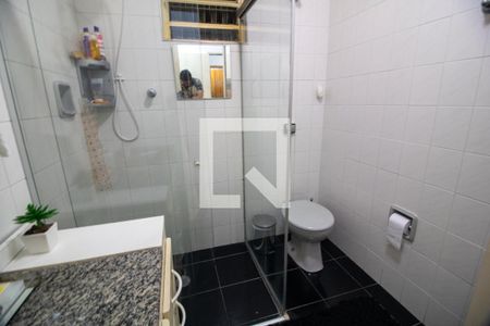 Casa à venda com 385m², 3 quartos e 3 vagas Casa à venda com 385m², 3 quartos e 3 vagasBanheiro 1