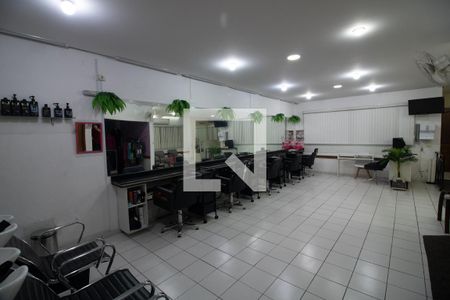 Casa à venda com 385m², 3 quartos e 3 vagas