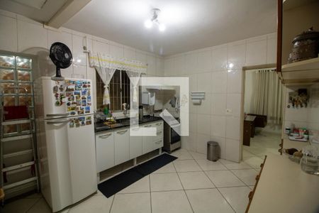 Casa à venda com 385m², 3 quartos e 3 vagas Casa à venda com 385m², 3 quartos e 3 vagasCozinha