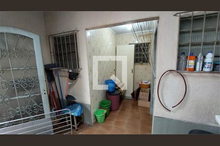 Casa à venda com 3 quartos, 131m² em Vila Constança, São Paulo