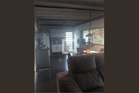 Casa à venda com 3 quartos, 223m² em Jardim Guanca, São Paulo