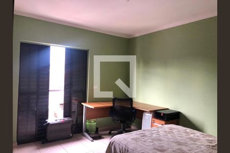 Casa à venda com 3 quartos, 330m² em Vila Mariza Mazzei, São Paulo