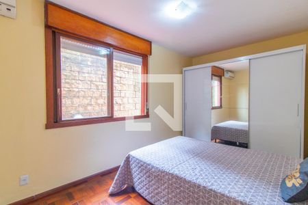 Quarto 1 de apartamento para alugar com 2 quartos, 80m² em Santa Tereza, Porto Alegre