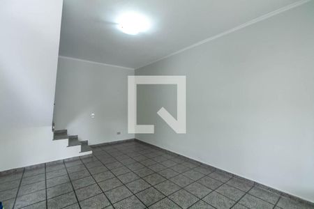 Casa à venda com 150m², 3 quartos e 2 vagasSala