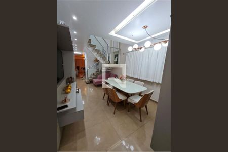 Casa à venda com 3 quartos, 300m² em Penha de França, São Paulo