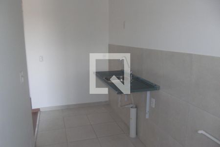 Cozinha de apartamento para alugar com 2 quartos, 48m² em Del Castilho, Rio de Janeiro