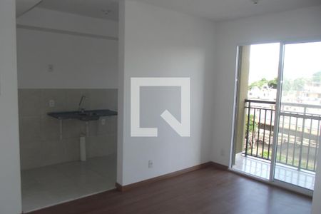 Sala de apartamento para alugar com 2 quartos, 48m² em Del Castilho, Rio de Janeiro