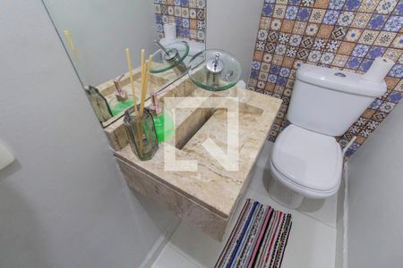 Lavabo de casa de condomínio à venda com 3 quartos, 75m² em Vila Guilhermina, São Paulo