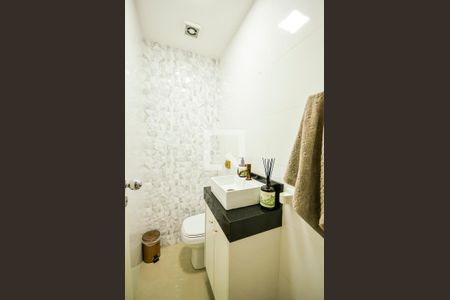 Lavabo de apartamento para alugar com 3 quartos, 156m² em Tijuca, Rio de Janeiro