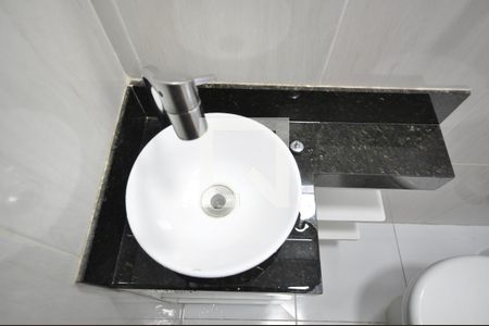 Lavabo de casa de condomínio à venda com 2 quartos, 70m² em Vila Mazzei, São Paulo