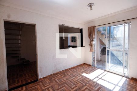 Sala de casa para alugar com 2 quartos, 100m² em Vila Amália (zona Norte), São Paulo