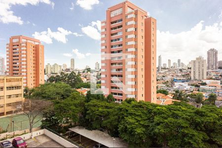 Vista de apartamento à venda com 3 quartos, 65m² em Vila Carrão, São Paulo