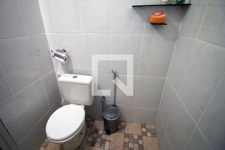 Banheiro de casa para alugar com 1 quarto, 40m² em Penha Circular, Rio de Janeiro