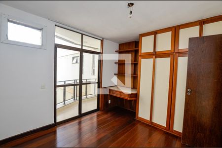 Quarto de apartamento à venda com 4 quartos, 256m² em Icaraí, Niterói