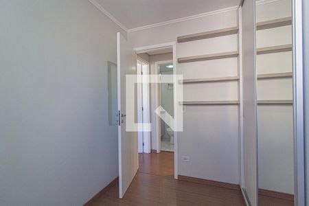 Quarto 1 de apartamento para alugar com 2 quartos, 53m² em Atuba, Curitiba