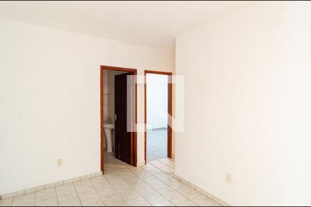 Sala de casa para alugar com 2 quartos, 60m² em Vila Fachini, São Paulo