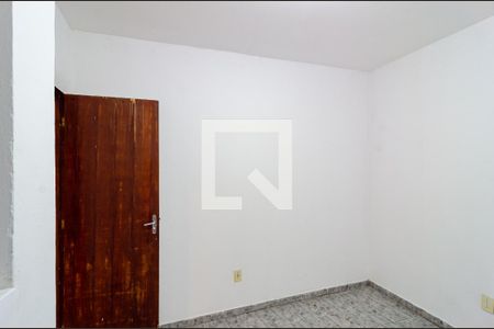 Quarto 1 de casa para alugar com 2 quartos, 60m² em Vila Fachini, São Paulo