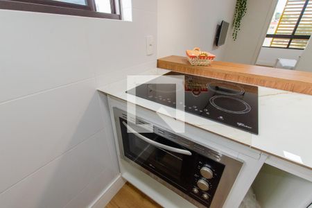 Cozinha de apartamento para alugar com 1 quarto, 40m² em Córrego Grande, Florianópolis