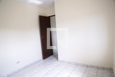 Quarto 2 de casa para alugar com 2 quartos, 50m² em Vila Clarice, São Paulo