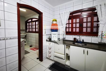 Casa à venda com 280m², 3 quartos e 3 vagas Casa à venda com 280m², 3 quartos e 3 vagasCozinha