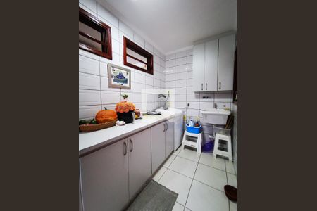 Casa à venda com 280m², 3 quartos e 3 vagas Casa à venda com 280m², 3 quartos e 3 vagasÁrea de Serviço