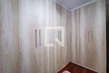 Casa à venda com 280m², 3 quartos e 3 vagas Casa à venda com 280m², 3 quartos e 3 vagasQuarto 2