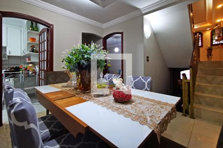 Casa à venda com 280m², 3 quartos e 3 vagas Casa à venda com 280m², 3 quartos e 3 vagasSala de Jantar