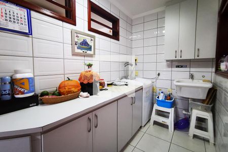 Casa à venda com 280m², 3 quartos e 3 vagas Casa à venda com 280m², 3 quartos e 3 vagasÁrea de Serviço