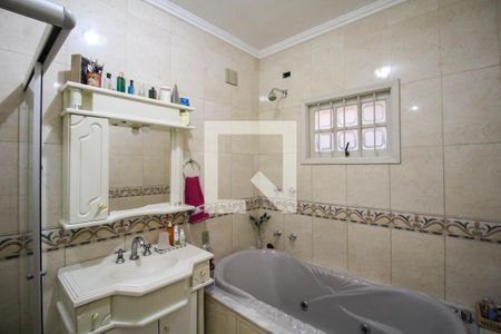 Casa para alugar com 700m², 9 quartos e 5 vagas Casa para alugar com 700m², 9 quartos e 5 vagasPiso 1 - Banheiro da Suíte