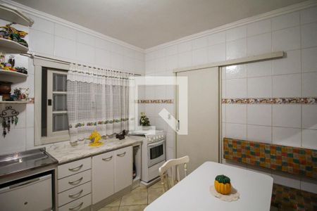 Casa para alugar com 700m², 9 quartos e 5 vagas Casa para alugar com 700m², 9 quartos e 5 vagasPiso 1 - Cozinha