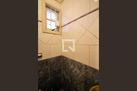 Casa para alugar com 700m², 9 quartos e 5 vagas Casa para alugar com 700m², 9 quartos e 5 vagasPiso 1 - Lavabo