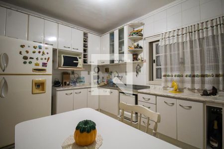 Casa para alugar com 700m², 9 quartos e 5 vagas Casa para alugar com 700m², 9 quartos e 5 vagasPiso 1 - Cozinha