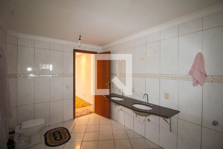 Casa para alugar com 700m², 9 quartos e 5 vagas Casa para alugar com 700m², 9 quartos e 5 vagasPiso 2 - Banheiro da Suíte