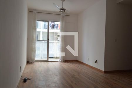 Sala  de apartamento para alugar com 2 quartos, 64m² em Pechincha, Rio de Janeiro