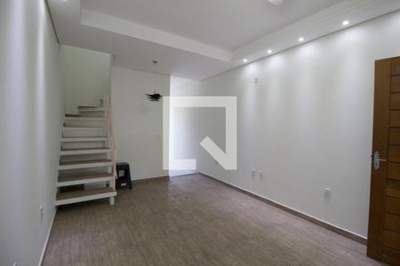 Sala de casa para alugar com 2 quartos, 67m² em Jardim Eucaliptos, Sorocaba