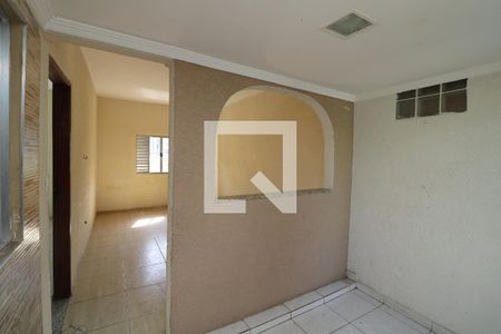 Hall de casa para alugar com 2 quartos, 50m² em Jardim Vila Formosa, São Paulo