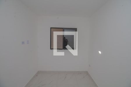 Quarto 1 de apartamento para alugar com 2 quartos, 30m² em Vila Campanela, São Paulo
