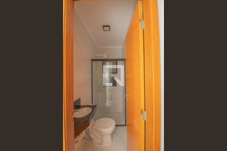 Banheiro de apartamento para alugar com 1 quarto, 30m² em Vila Campanela, São Paulo